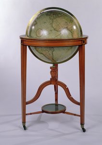 Um Globo da Biblioteca Terrestre da Regência no Posto de Mogno, 1806 de English School
